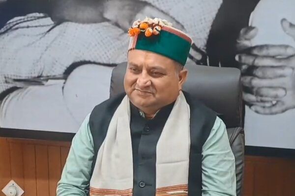 जेपी नड्डा पर विनय कुमार का हमला