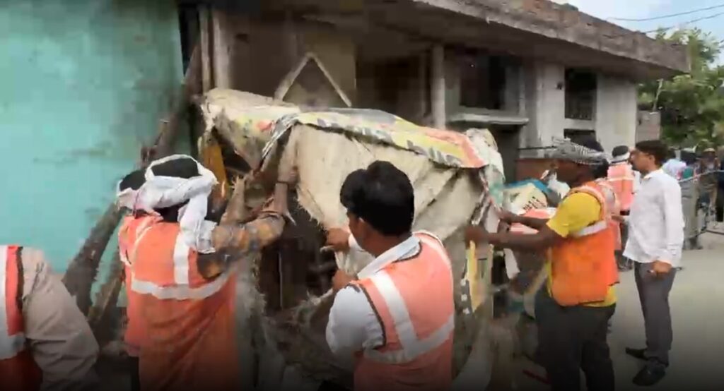 रादौर डेहा बस्ती अवैध कब्जा कार्रवाई