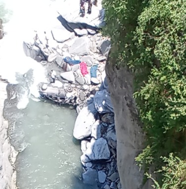 चंबा कार हादसा