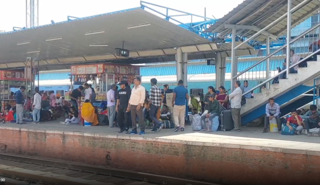 अंबाला कैंट रेलवे स्टेशन ओवरचार्जिंग