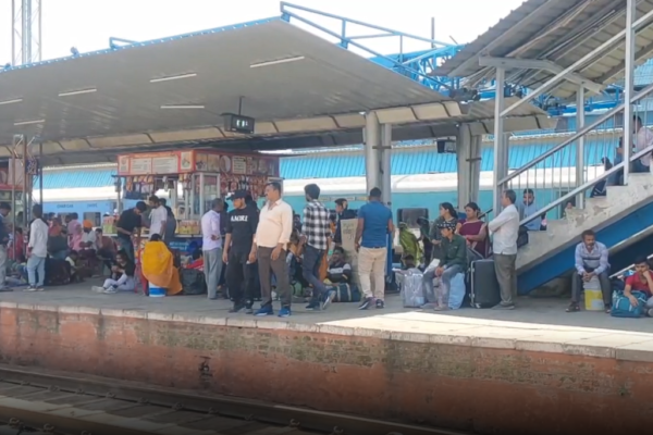 अंबाला कैंट रेलवे स्टेशन ओवरचार्जिंग