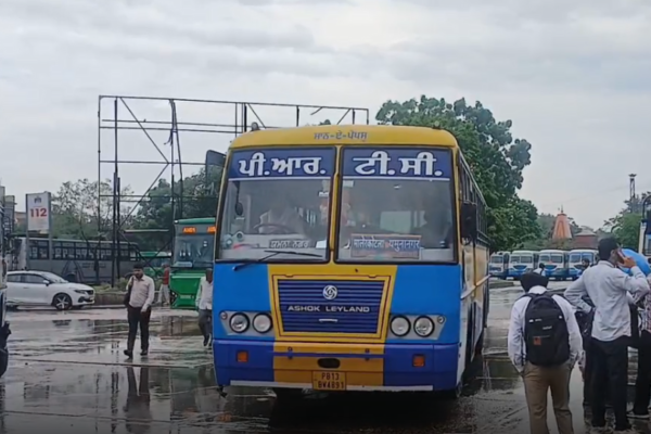अंबाला कैंट बस अड्डे पर बस सेवा