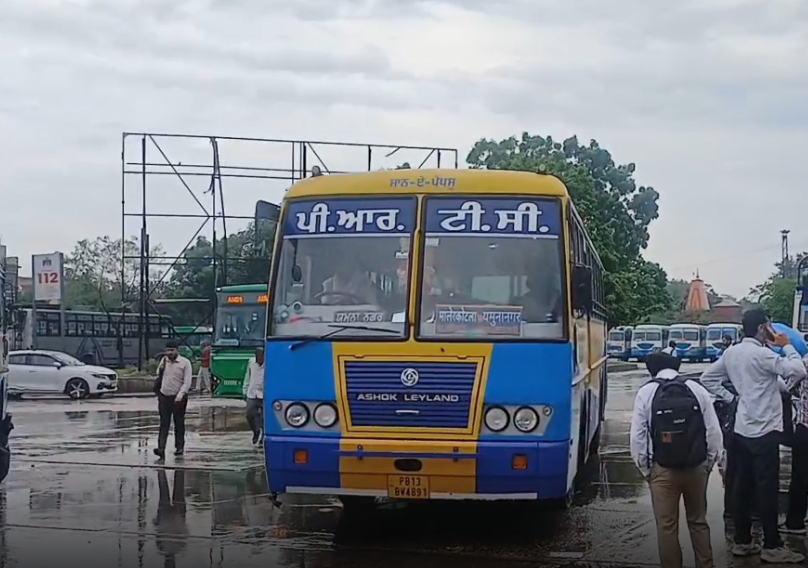 अंबाला कैंट बस अड्डे पर बस सेवा